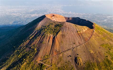 Vesuvius .